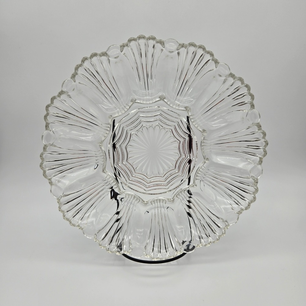 VTG Anchor Hocking Oyster Plate Clear Glass Deviled Egg Scalloped Grandmacore - Picture 1 of 7